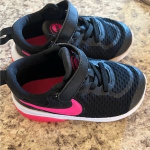 Toddler black and pink Nike shoes